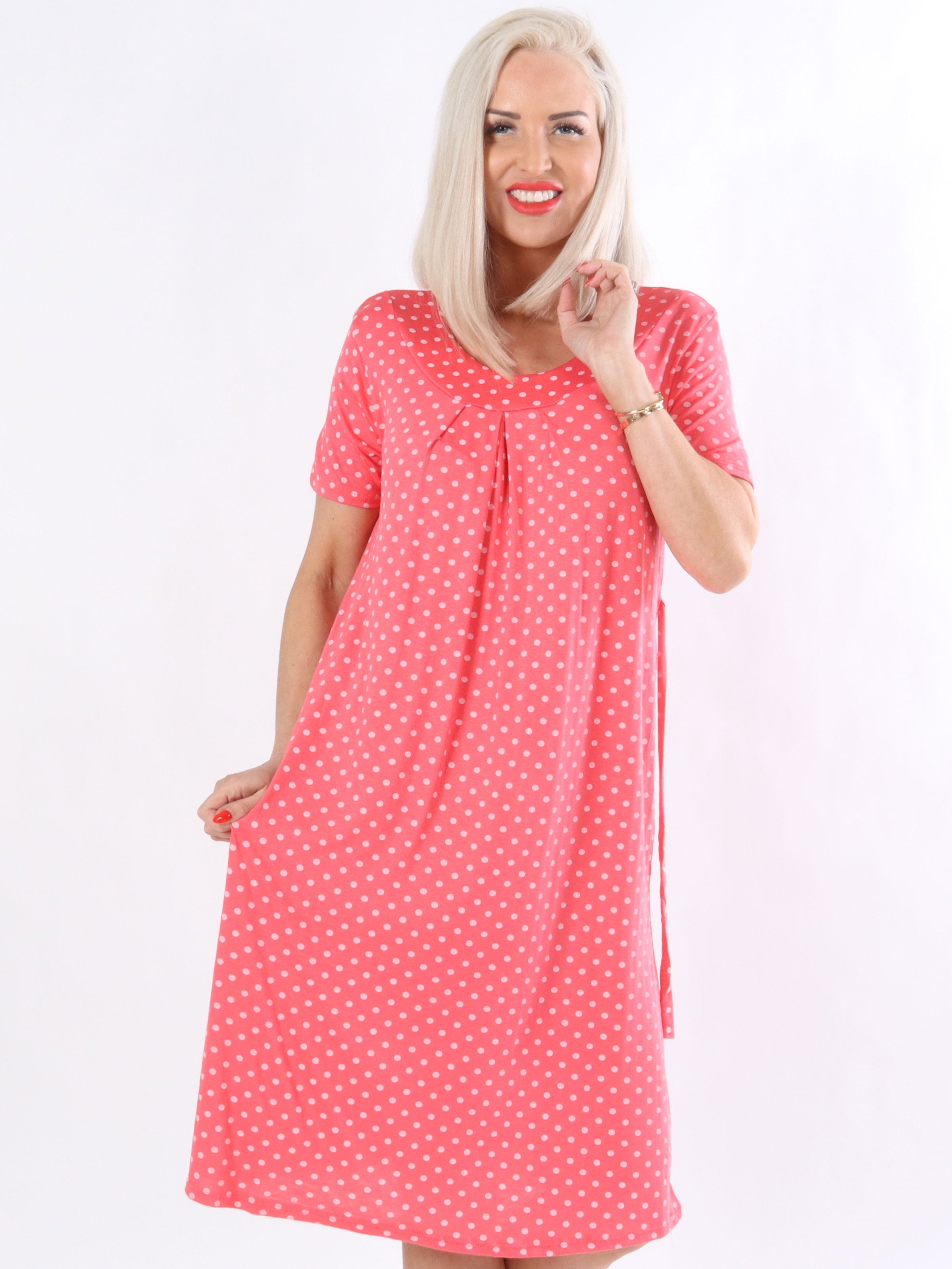 Savanna - Svart klänning med prickar och slips